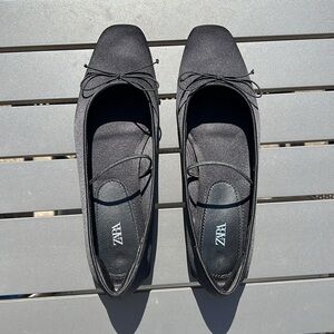 ZARA SATIN EFFECT FLATS WITH BOW